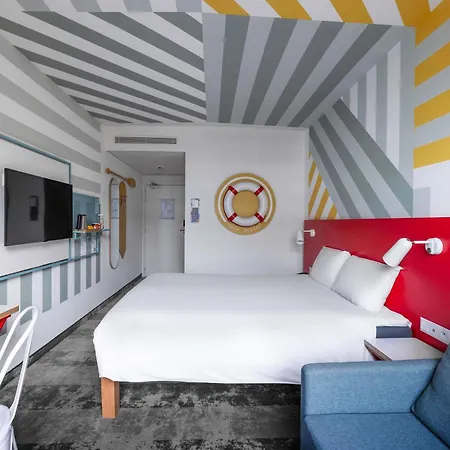 Ibis Styles Centrum מלון 3*