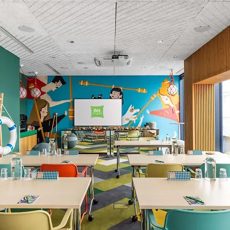 Ibis Styles Centrum מלון 3*