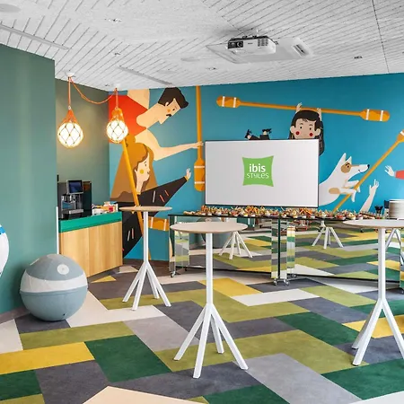 מלון Ibis Styles Centrum 3*