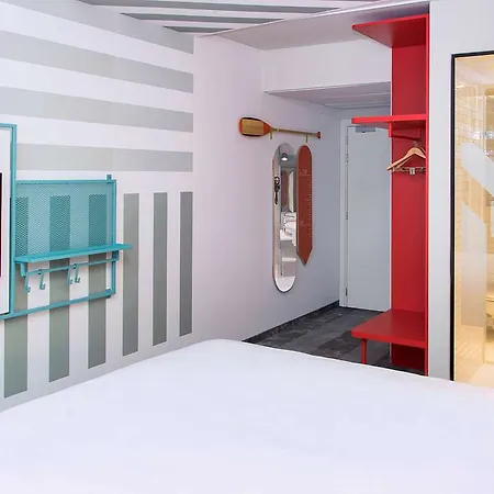 Ibis Styles Centrum 3* Varsó